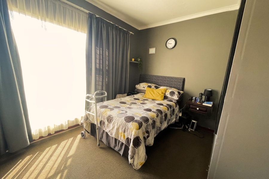 3 Bedroom Property for Sale in Universitas Free State